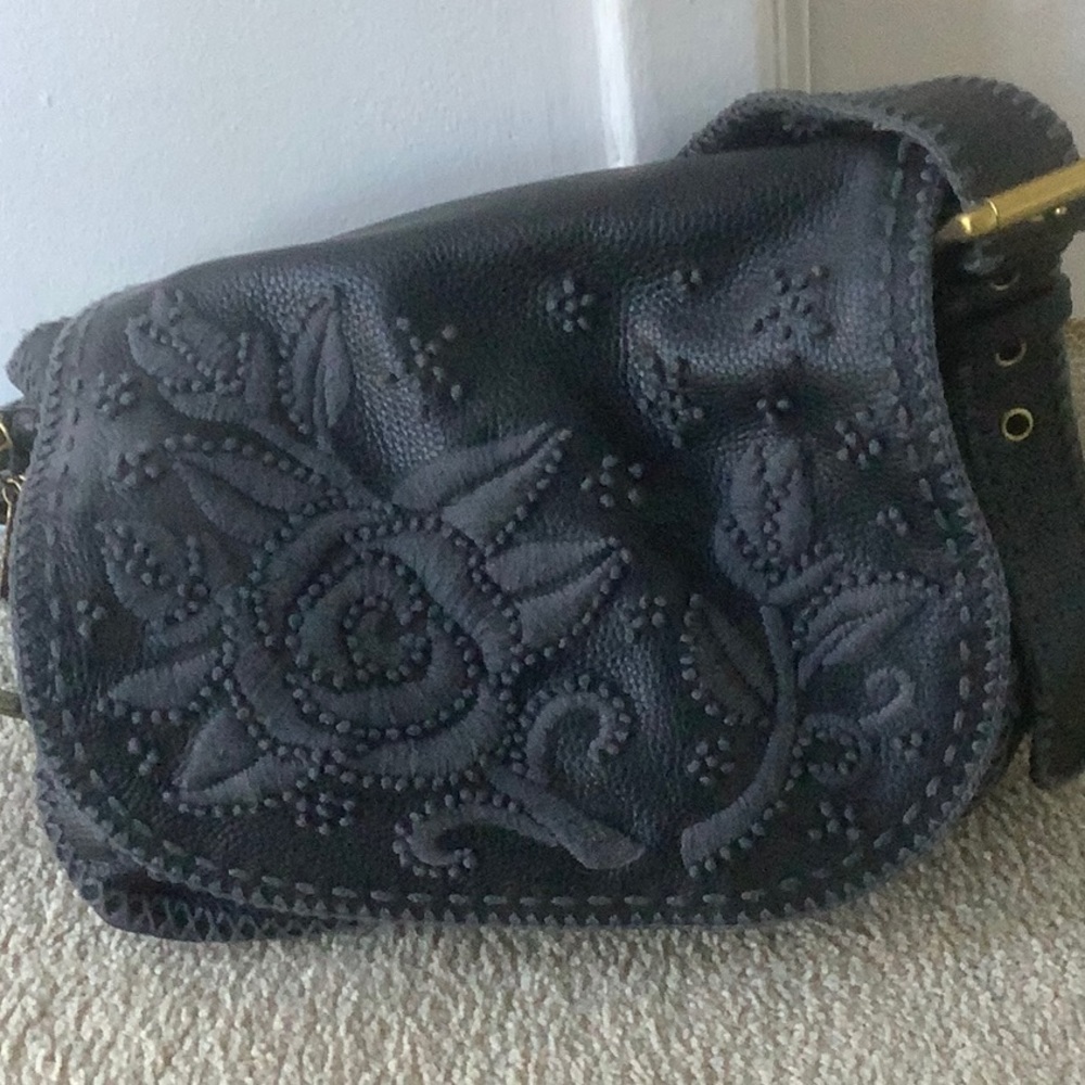 Lockheart Handbag - Picture 3 of 8